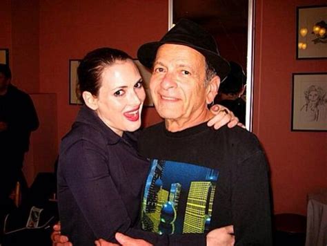 winona horowitz|winona ryder father.